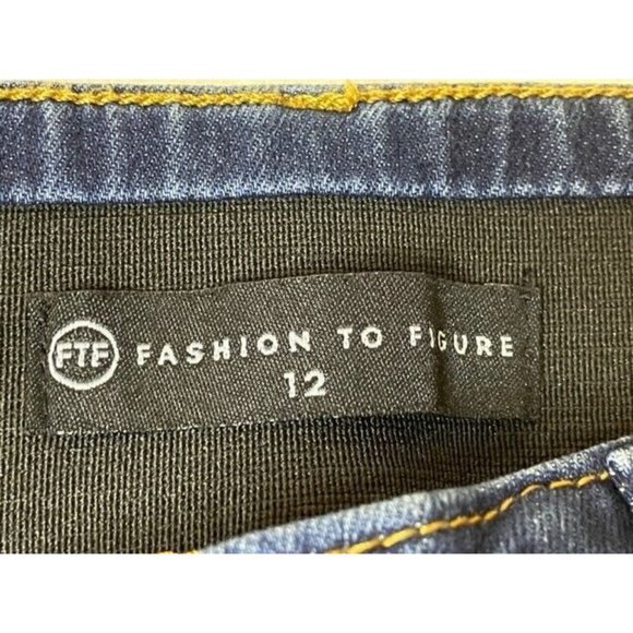 Jeans Stretchy Mid-Rise Straight Cut Size 12Fashion To Figure Perfect Condition - Picture 10 of 16